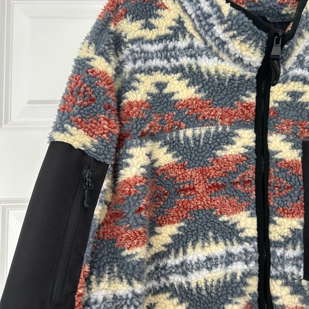 Yellowstone Aztec Sherpa Jacket - Size XL‎ - Picture 3 of 6